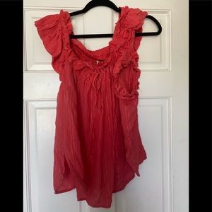 Blouse w ruffle sleeve
